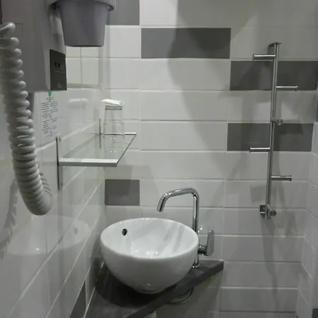Le Floreal Hotel Lila